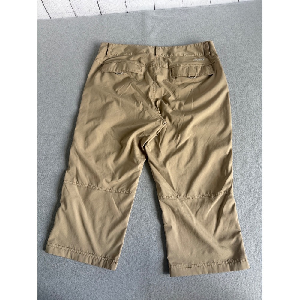 Columbia Womens Tan Khaki Hiking Capri Cargo Pants Outdoor Utility Size 14 - Picture 2 of 11